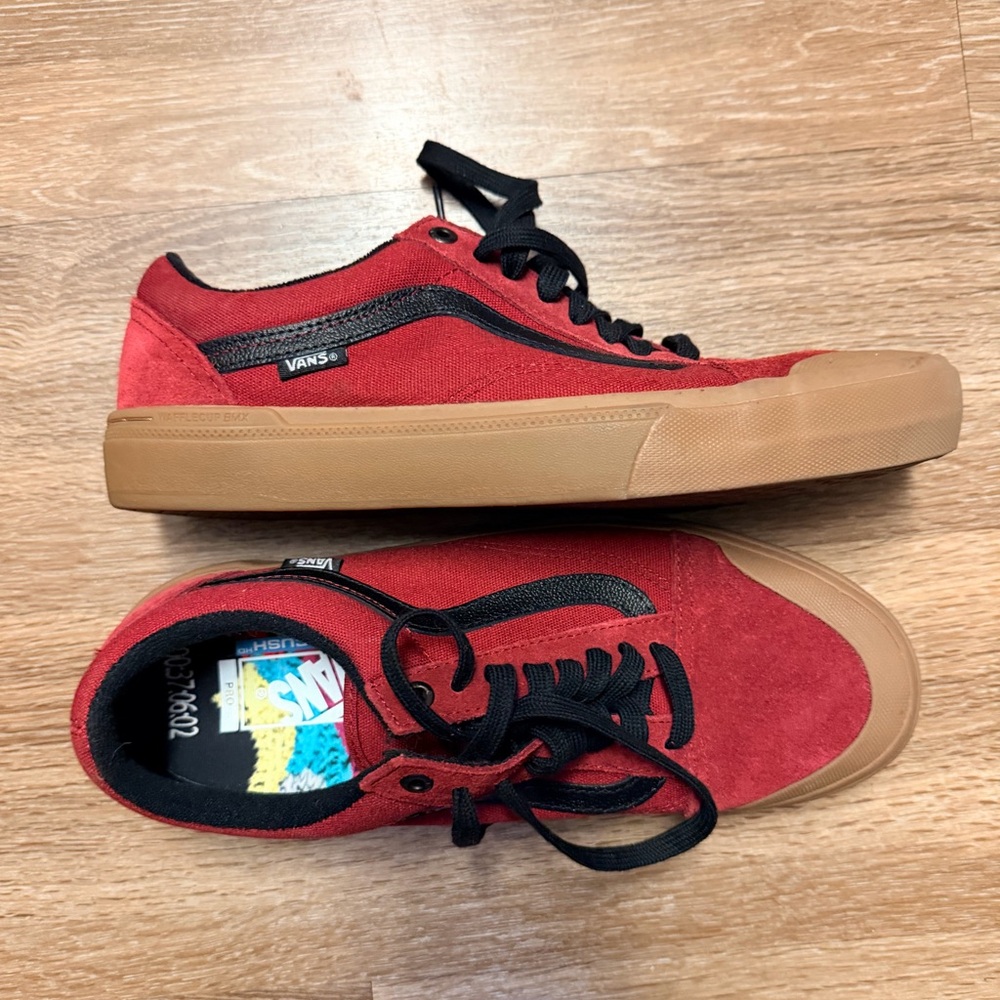 VANS OLD SKOOL BMX PRO!

Men’s Size 9 

Only worn a few times.